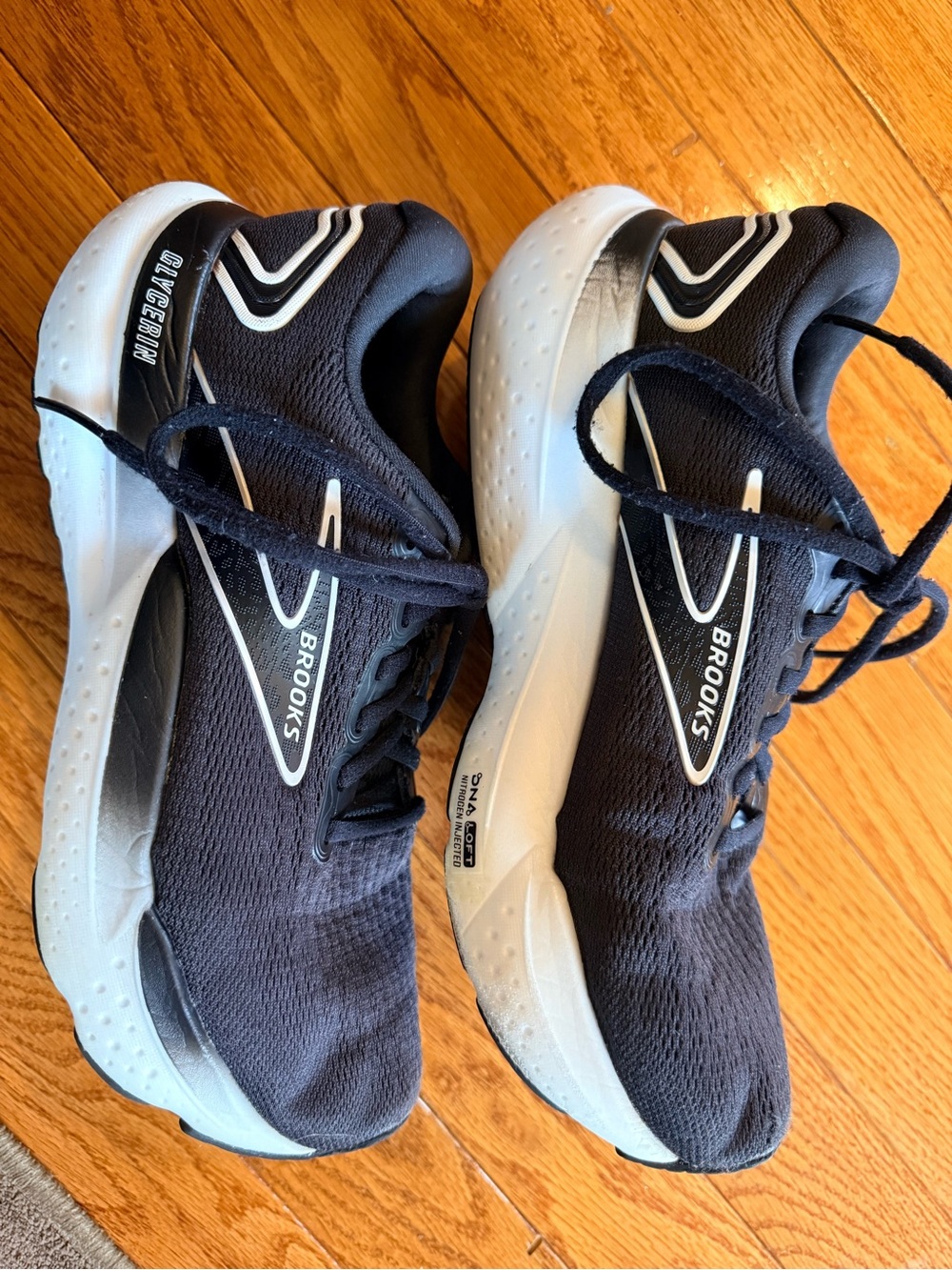 Brooks womens Black and White Athletic Running Shoes